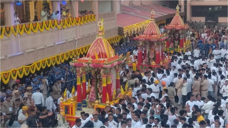 Jagannath Rathyatra 2023: पुरी में निकली भगवान जगन्नाथ की भव्य रथ यात्रा, PM मोदी ने दी शुभकामनाएं