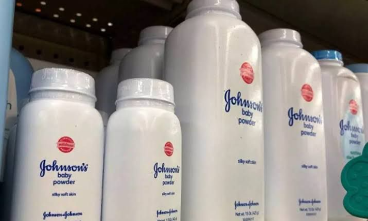 Johnson Baby Powder: बेबी पाउडर बनाने वाली अमेरिकी कंपनी को भरना होगा 154 करोड़ का जुर्माना