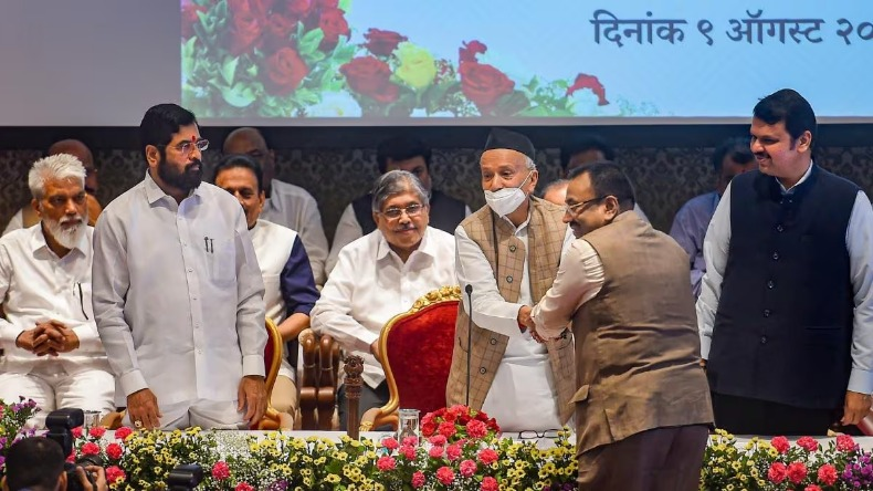 शिंदे गुट के विधायकों का अल्टीमेटम, पुराने मंत्रियों को हटाकर उन्हें मौका दें