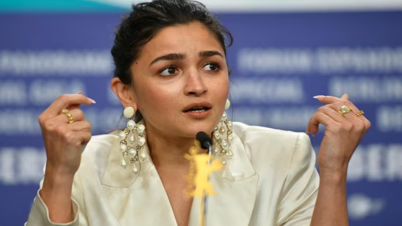 Alia Bhatt: नेपोटिज्म में नाम आने पर भड़की आलिया भट्ट, कहा- समय के साथ मैं बदल गई हूं