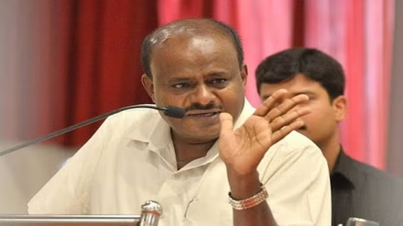 Karnataka: ’50 से 60 विधायकों समेत कांग्रेस छोड़ सकते हैं मंत्री’, कुमारस्वामी ने किया बड़ा दावा