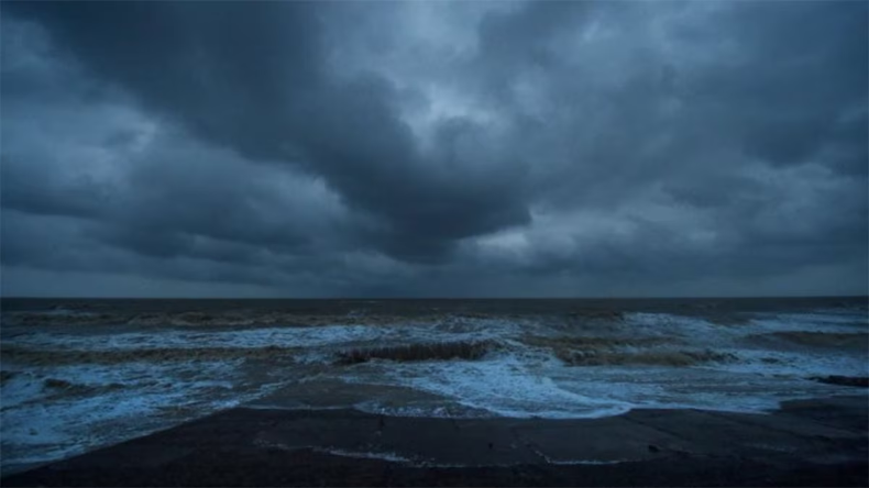 Cyclone Tej: तूफान की आहट! अरब सागर निम्न दबाव का क्षेत्र बदल जाएगा चक्रवात में