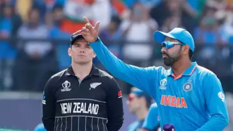 IND vs NZ: भारतीय टीम ने टॉस जीतकर किया पहले गेंदबाजी का फैसला