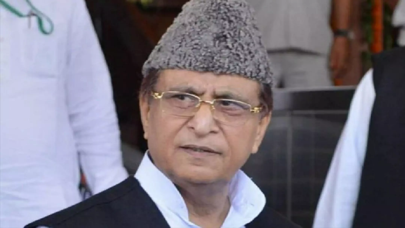 Azam Khan: जेल में बंद आजम के करीबियों पर IT का छापा, 50 गाड़ियों में सवार होकर रामपुर पहुंचे अधिकारी