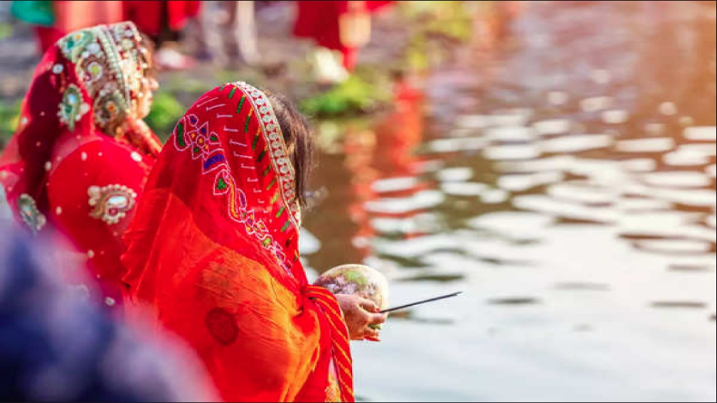 Chhath Puja Day 3: छठ पूजा के तीसरे दिन डूबते सूर्य को अर्घ्य, जानिए अनुष्ठान और महत्व