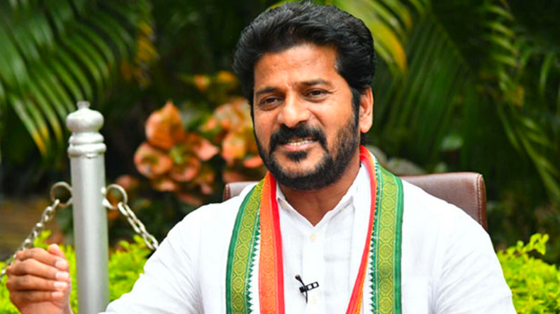 Revanth Reddy oath: रेवंत रेड्डी ने ली सीएम पद की शपथ, सोनिया, खरगे और राहुल रहे मौजूद