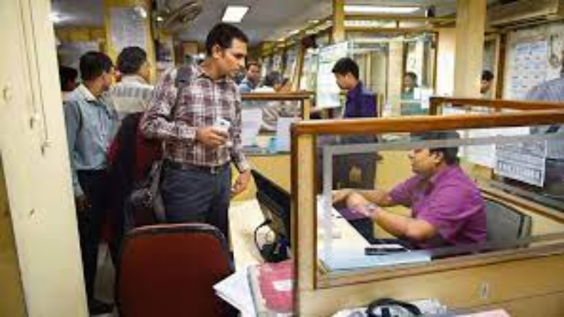 Bank Employees Salary Hike: सरकारी बैंक कर्मचारियों और पेंशनर्स के लिए खुशखबरी…!