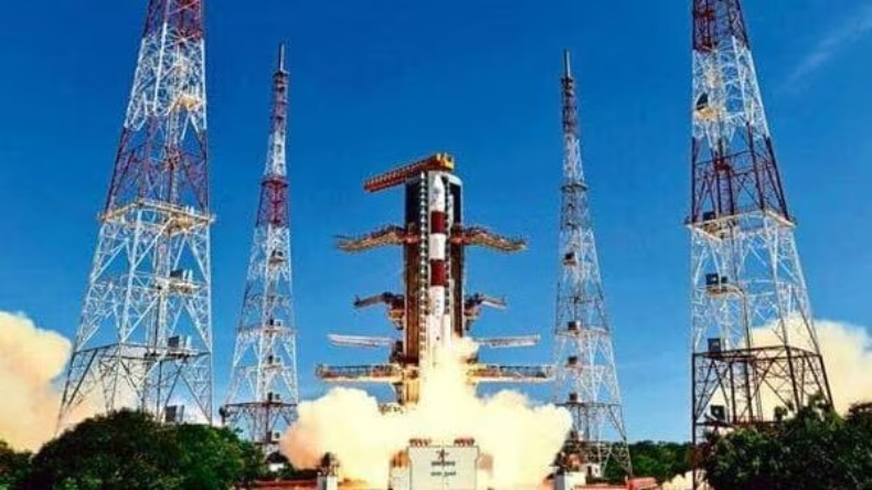 ISRO: इसरो चीफ का बड़ा बयान, गगनयान की तैयारियों का साल रहेगा 2024, 12 मिशन लॉन्च करने का लक्ष्य