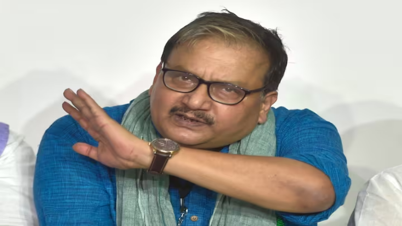 Manoj Jha: महात्मा गांधी से बड़ा हिंदू मेरी नजर में नहीं, राजनीति और धर्म को लेकर मनोज झा का बीजेपी पर हमला