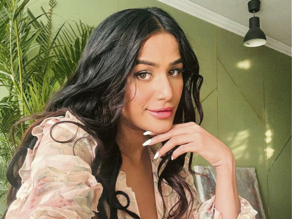 Poonam Pandey: सर्वाइकल कैंसर से जिंदगी की जंग हारीं पूनम पांडे, जानें क्या-क्या छोड़ गई अपने पीछे