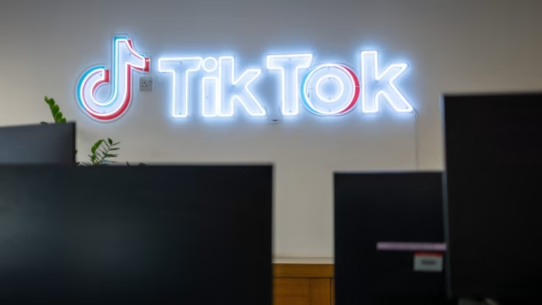 TikTok: यौन उत्पीड़न की रिपोर्ट के दौरान टिकटॉक को हटाया, पूर्व कर्मचारी ने की थी शिकायत