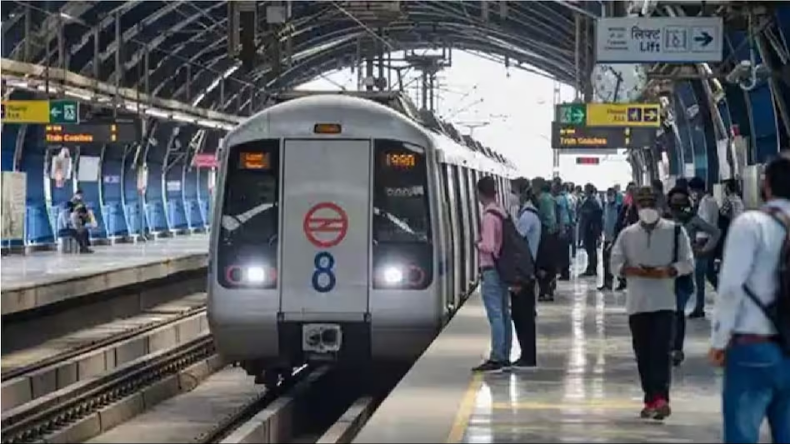 Delhi Metro: दिल्ली मेट्रो ने रचा इतिहास, सिर्फ एक दिन में 71 लाख से अधिक लोगों ने किया यात्रा