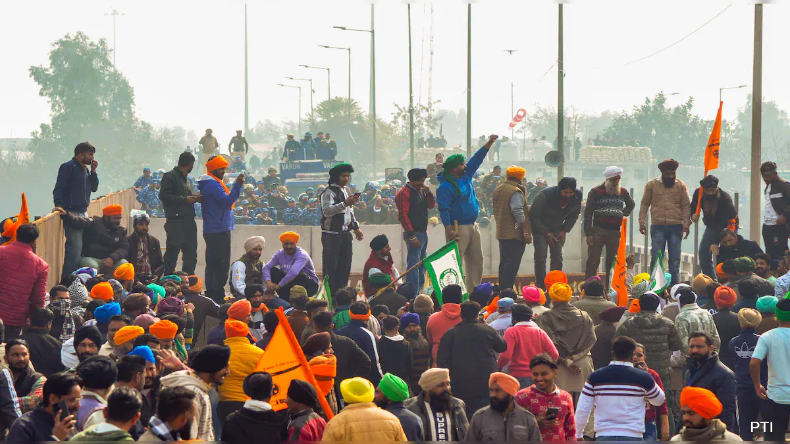 Farmer Protest: एमएसपी को लेकर कमेटी का गठन संभव, रविवार को फिर से किसान-सरकार के बीच वार्ता