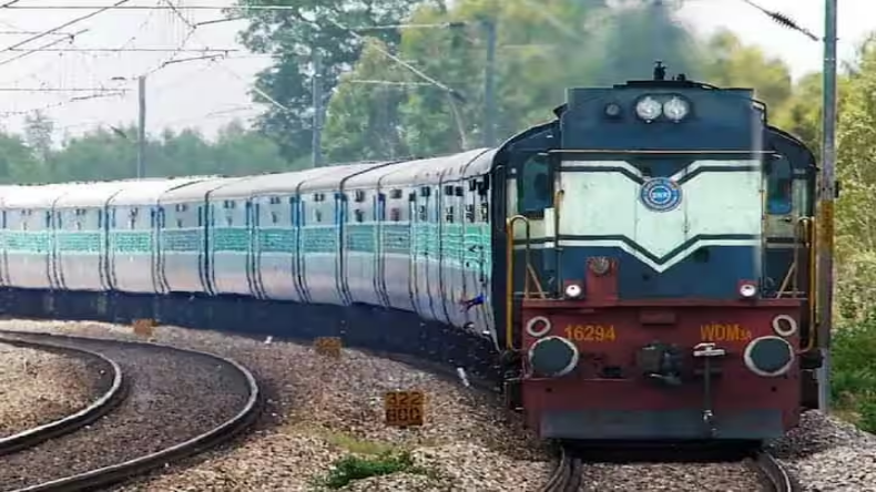 Rajasthan Train Route: दिल्ली-मुंबई रेल लाइन पर टूटे बिजली के तार, 4 घंटे तक आवाजाही ठप