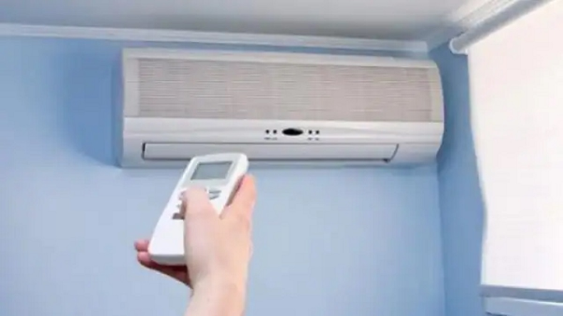 AC Tips: आपके घर में लगा एसी एक घंटे में कितनी बिजली की करता है खपत, ऐसे चेक करें