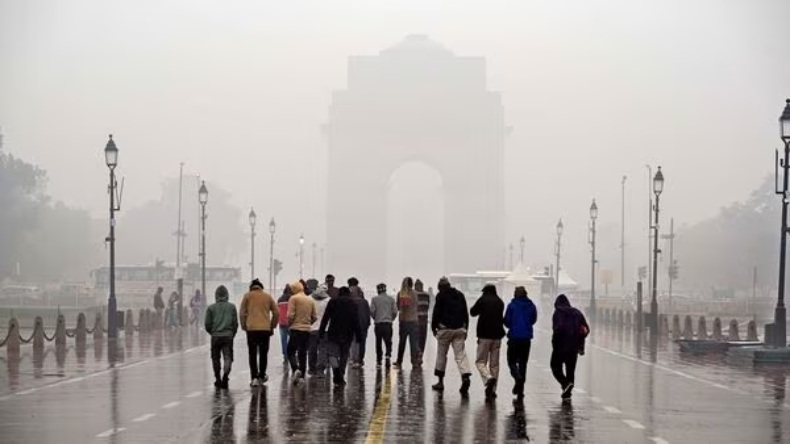 Delhi weather: राजधानी में फिर सर्दी की एंट्री, IMD का नया अपडेट