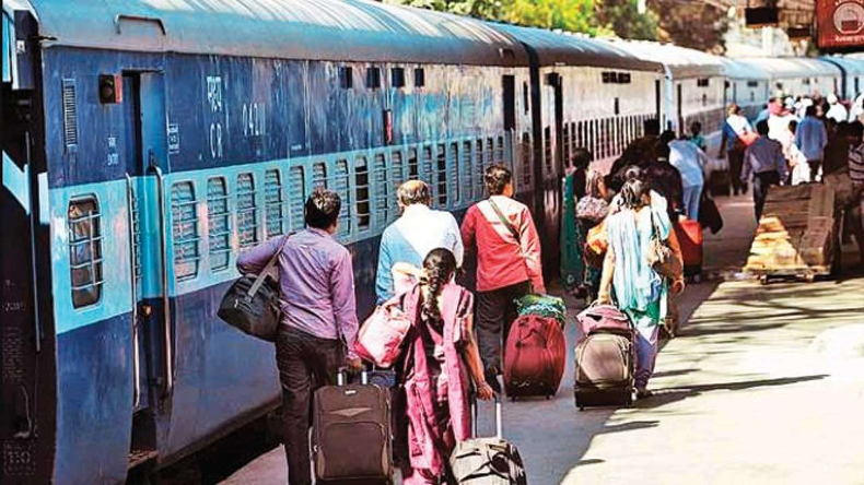 Indian Railway: यात्री कृपया ध्यान दें! कल से बदल रहे हैं रेलवे के ये नियम