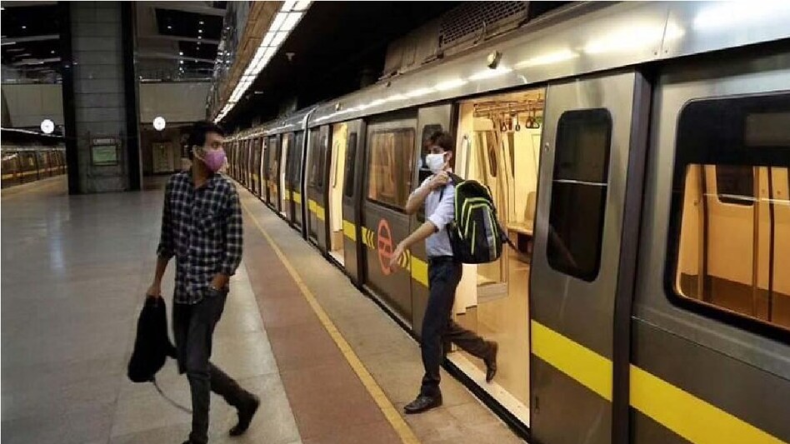 Delhi Metro Timing: दिल्ली मेट्रो यात्रियों के लिए बड़ी सूचना, येलो लाइन के लिए जान ले DMRC की नई टाइमिंग