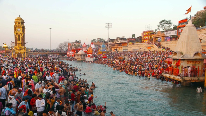 Ganga Dussehra 2024: गंगा दशहरा आज, शुभ मुहूर्त में करें स्नान-दान, यहां जानें पूजा विधि