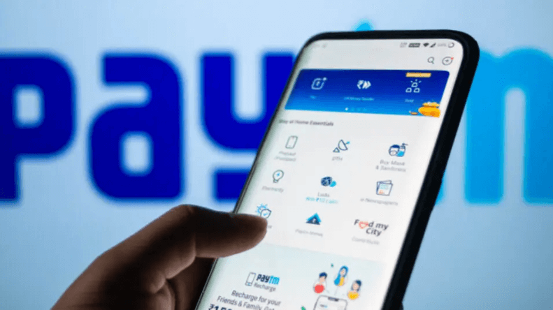 संकट  में Paytm,सॉफ्टबैंक ने पूरी हिस्सेदारी घाटे में बेची