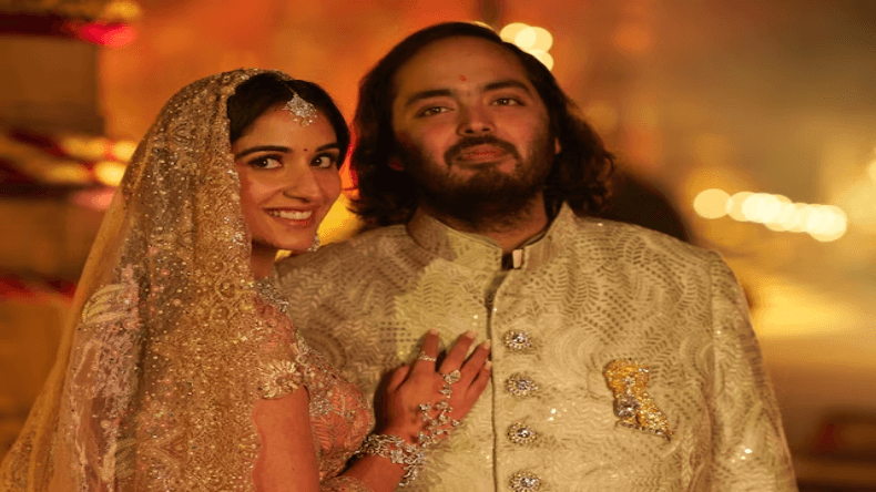 Anant Radhika Wedding: दूल्हे राजा का फर्स्ट लुक और भव्य बारात का नजारा