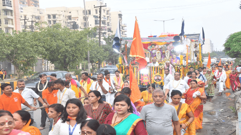 इस्कॉन मंदिर गाजियाबाद ने निकाली श्री जगन्नाथ रथ यात्रा