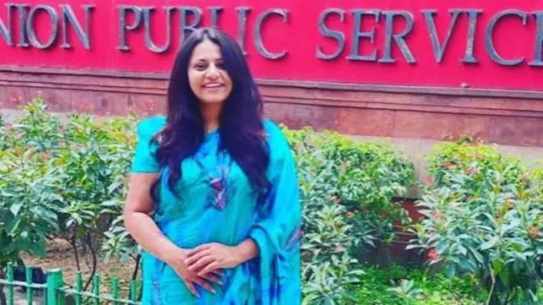 ट्रेनी IAS पूजा खेडकर ने दृष्टिदोष होने का कारण बताकर UPSC में की धांधली, जानिए किसे कितना मिलता है कोटा