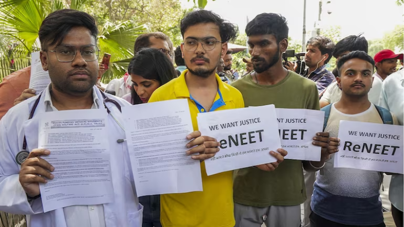 NEET UG Scam मामले में तीन गिरफ्तार, एक ने पेपर लीक किया तो दो छात्र बने सॉल्वर