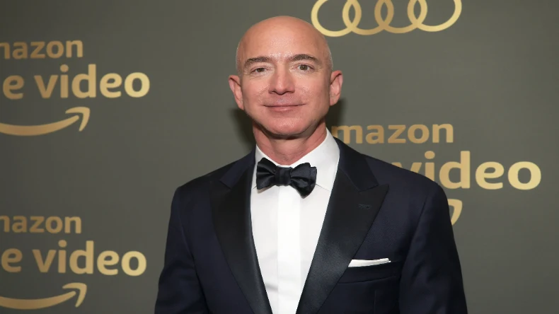 Jeff Bezos15 billion dollars fall Amazon suffer loss thousands crore