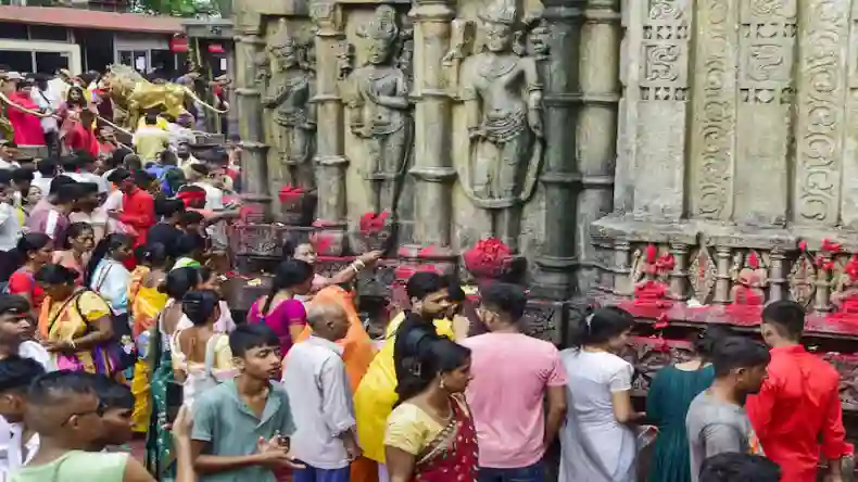 कामाख्या माता मंदिर जाने का सोच रहें तो इन बातों का ध्यान रखें