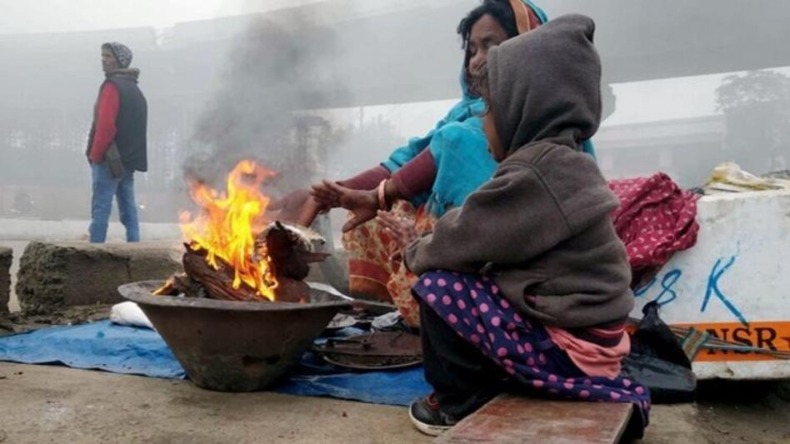 कड़ाके की ठंड ने दी दस्तक, 6 राज्यों में बारिश की चेतावनी, जानें देशभर में कैसा रहेगा मौसम?