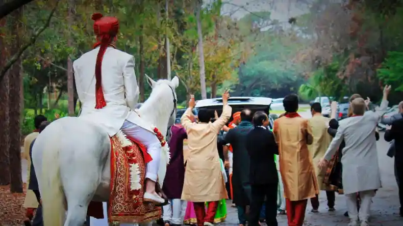 बारातियों ने बारात लाने में की देरी, शर्मिंदा रह गया लड़की का घर ,वजह जानकर चौंक जाएंगे आप