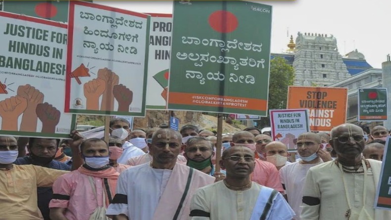 बांग्लादेश में नहीं थम रहा कट्टरपंथियों का आतंक, लूटा मंदिर, पुजारी को उतारा मौत के घाट