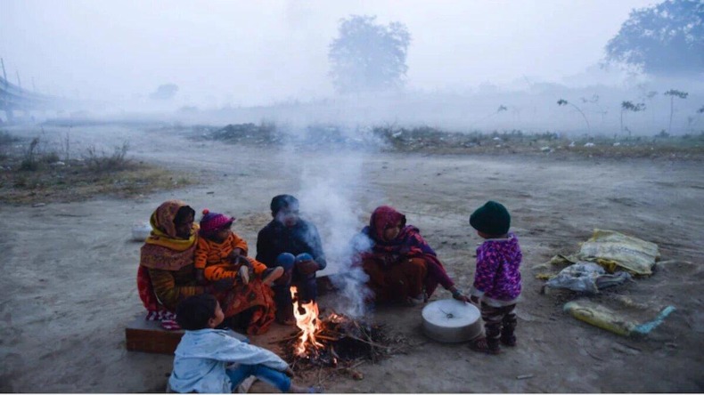 ठंड ने सताना किया शुरू, तापमान 7 डिग्री तक पहुंचा, जानें दिल्ली समेत अन्य जगहों का हाल