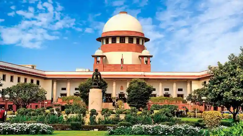 किसानों को अब मिलेगी जमीन की पूरी कीमत, SC ने कहा-मुआवजे में देरी पर बाजार मूल्य के हकदार